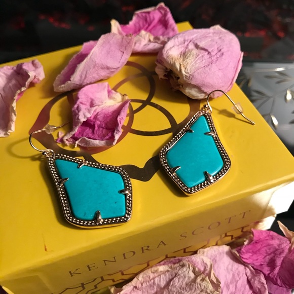 Kendra Scott Jewelry - Kendra Scott 💯 Authentic